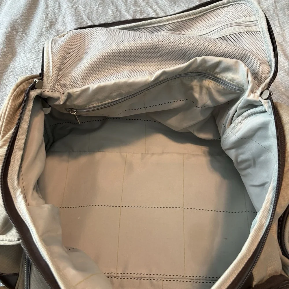 Dockers MDavis Tan Mid Size Duffel Bag